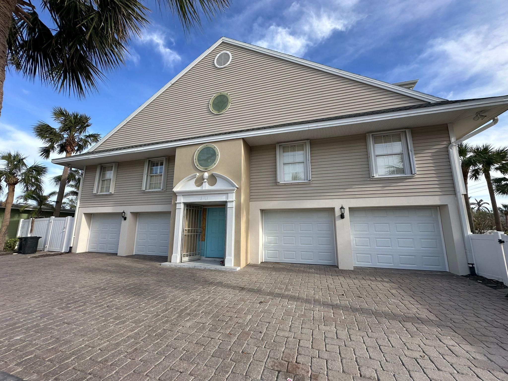 Commercial Garage Door Repair in Tampa